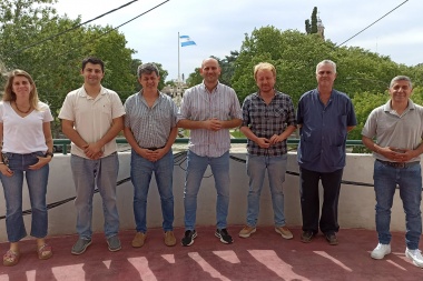 Lago presentó a su gabinete para la nueva gestión en Alberti