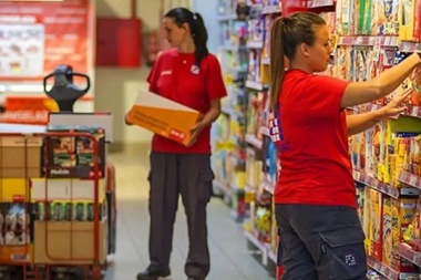 Gremios van por paritarias mensuales o bimestrales y revisión retroactiva