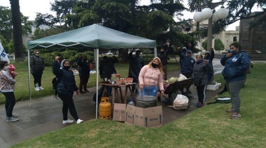 Recicladores del Relleno Sanitario aguardan ser recibidos por funcionarios municipales