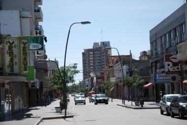 Junín: Alertan a comerciantes ante personas que compran con tarjetas robadas