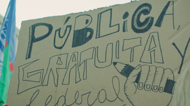 UNNOBA: Miércoles de actos, abrazos simbólicos y marcha de antorchas