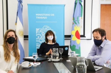 Provincia mejoró la oferta salarial y quedó cerca de acordar con los docentes