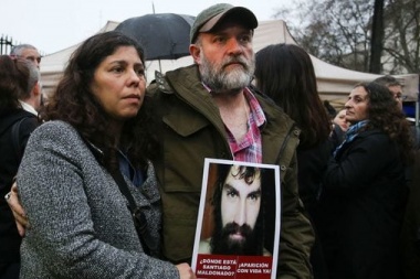 La familia de Santiago dice que aún "no es posible establecer la identidad" del cuerpo