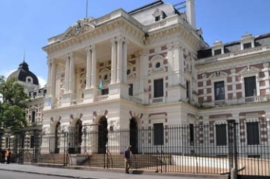 El gobierno de Kicillof insiste en una restricción dura por 15 días