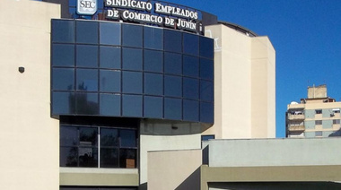 Se firmó la revisión paritaria mercantil