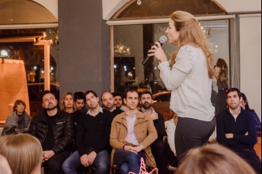 Aiola, Flexas y Petrecca acompañaron a Quintana en la presentación de propuetas