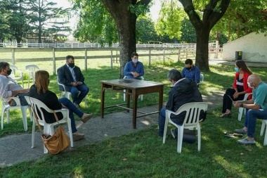 El FdT presentó el proyecto del Consejo Económico y Social a la Sociedad Rural