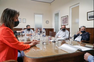 Concejales del FdT presentaron a la Cámara de Comercio el proyecto del Consejo Económico y Social