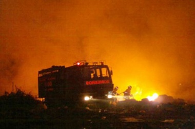 Desde el municipio de Bragado apuntaron a una "clara intencionalidad" por los incendios en el basural