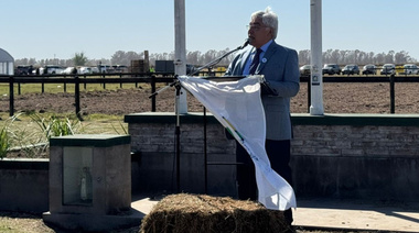 Alegre se mostró cerca del campo, habló de caminos y baja de tasas