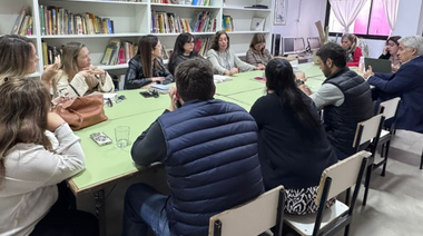 Alegre encabezó reunión por infraestructura escolar en Villegas