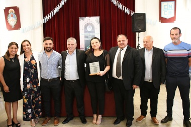 Britos participó de la asunción de consejeros escolares y destacó su tarea