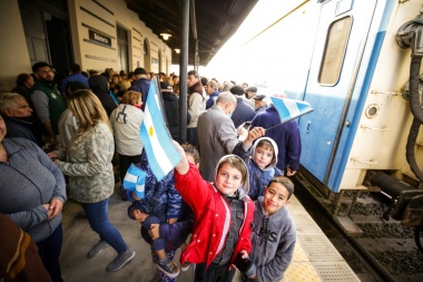 Venden pasajes para el tren que vuelve a unir Once con Casares, 9 de Julio y Pehuajó