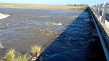 Tras reclamo de Lago, Vialidad controla puente de Ruta 5 en el Río Salado