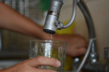 Hubo problemas en el suministro de agua de red y el FdT apuntó al municipio: "la realidad choca contra el relato"