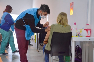 Provincia insiste con discutir la vacunación obligatoria contra el coronavirus