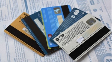 Servicios financieros, tarjetas de crédito y ciberdelitos, mayores reclamos de consumidores en 9 de Julio