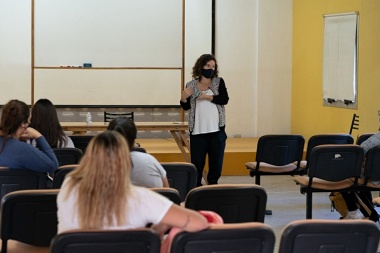 Kicillof avanza con la presencialidad en las universidades