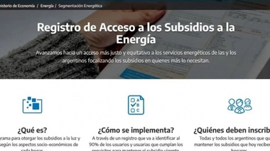 Juventud Radical asiste a vecinos para inscripción en subsidios de luz y gas