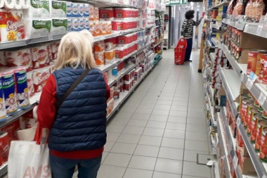 El 80% de los comercios cumplen con el acuerdo de precios pero solo el 44% con el stock