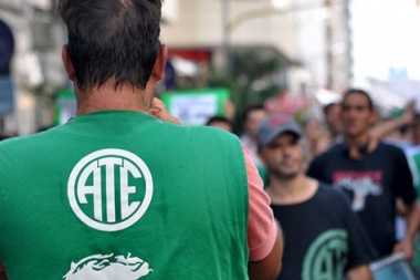 Los estatales reclaman la reapertura de las paritarias en la Provincia