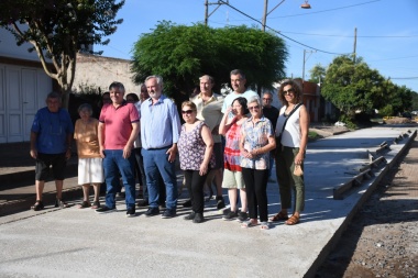 El senador Joaquín De la Torre visitó Chivilcoy y junto a Britos recorrieron obras de pavimento