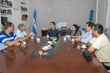 Petrecca acordó con Obras Sanitarias y presiona a Saudán para cerrar esta semana