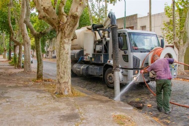 Con un bono de 12.000 pesos y aumento del 5% al básico cerró la paritaria de Obras Sanitarias