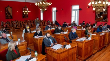 El Concejo de Junín aprobó un proyecto que pide más vacunas y camas de internación