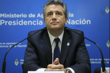 Sobreseyeron a Etchevehere por el bono que había cobrado de la Sociedad Rural