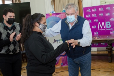 Estudiantes de Bragado recibieron la beca habitacional en Chivilcoy
