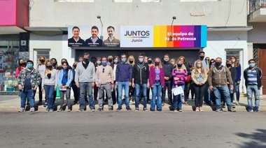 Juntos inició su campaña con un timbreo que unió fuerzas en Junín