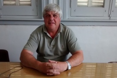 Para el presidente del Concejo Deliberante "no es lógico" que familiares ocupen cargos públicos
