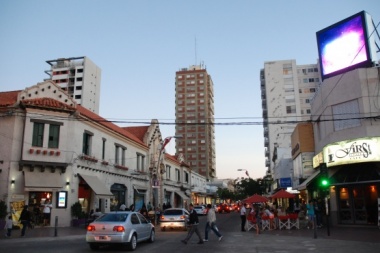 Cierre de comercios, caída del consumo y empleo complican las economías locales