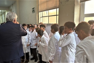 Alegre planteó la necesidad de preparar a los alumnos para un mundo en constante cambio