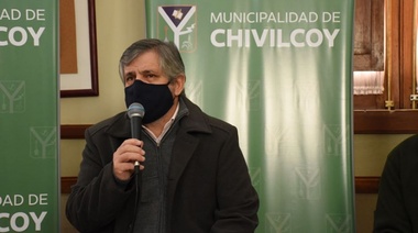 Britos insistió en que la ubicación de Chivilcoy en fase 3 responde a la política y no a lo sanitario