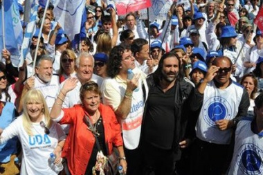 El conflicto no cesa y los docentes comienzan un paro por tres días en toda la Provincia