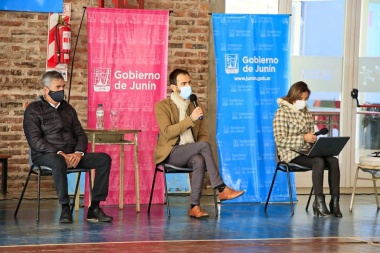 "No voy a ser el intendente que clausure un comercio por querer trabajar", dijo Petrecca