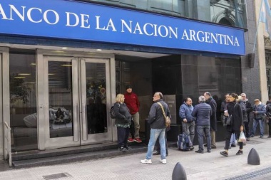 Los bancos abrirán la próxima semana, pero será con turnos y según el DNI