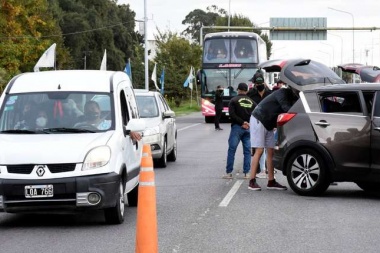 Quienes viajaron este finde no podrán regresar hasta el 31 de mayo