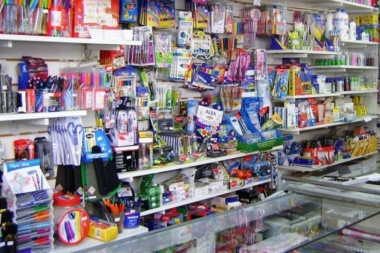 Entra en vigencia acuerdo de precios local por útiles escolares