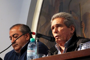 La CGT rechazó las premisas del diálogo oficial y analiza un paro general
