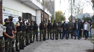 Britos visitó el C.P.R. para conocer a los 11 nuevos efectivos que se sumaron a la Policía Rural