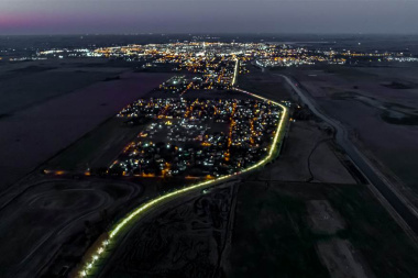 Quedó iluminado el Camino al Parque Natural Laguna de Gómez