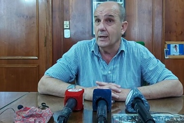 Zurro advirtió sobre "traición a la patria" por el DNU de Milei