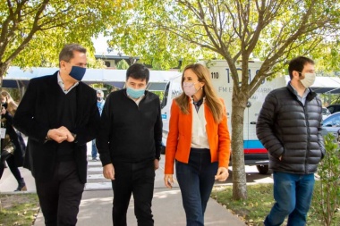 Tolosa Paz, Arroyo y Katopodis pisan Junín en el comienzo de la recorrida por el interior
