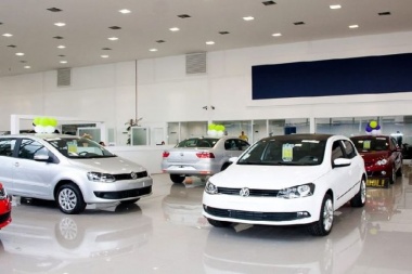 Tras la suba del dólar, autos cero kilómetro aumentan un 20 por ciento