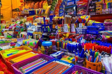 Escuelas de Junín organizan colecta solidaria de útiles para Bahía Blanca