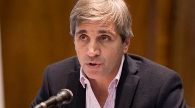 La oposición pide la renuncia de Caputo, hombre clave de Macri