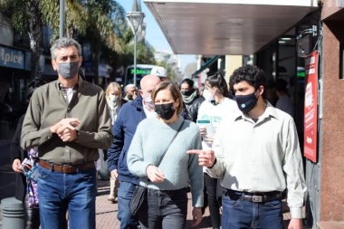 Randazzo busca salir de pie de la grieta y recorre la provincia rumbo al 14 de noviembre